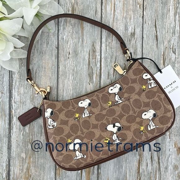 Coach X Peanuts Teri Shoulder Bag In Signature Canvas With Snoopy Print Purse - Picture 6 of 9